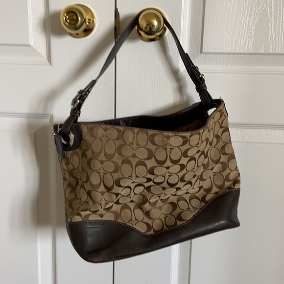 Coach purse - Picture 2 of 4